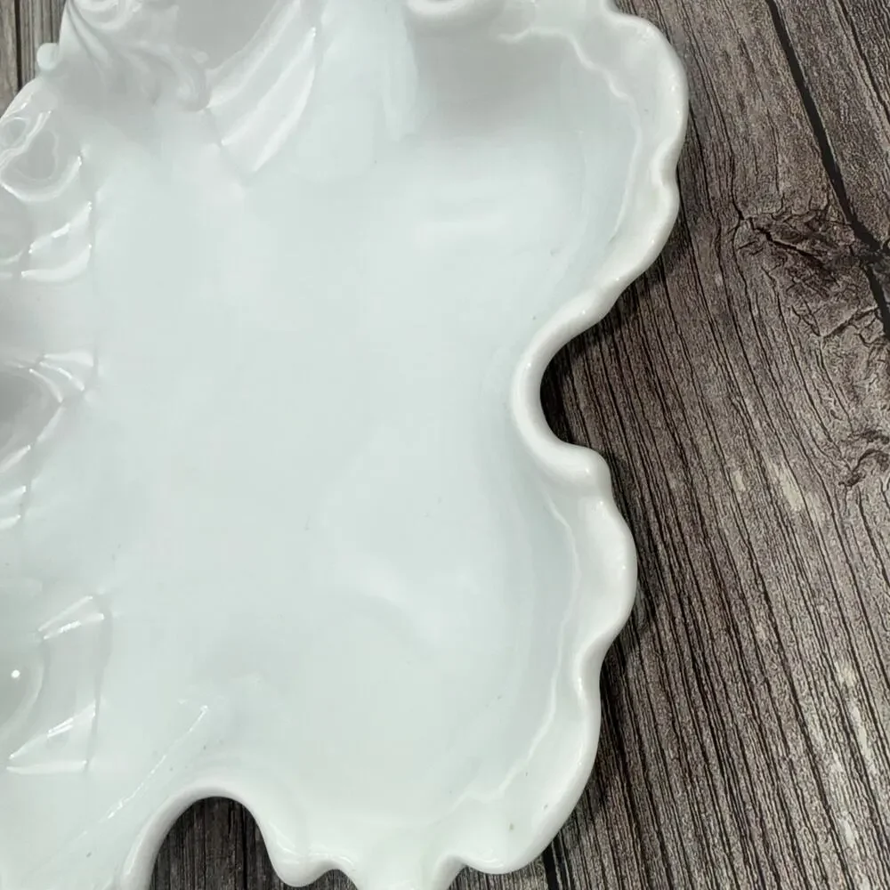 Vintage Japan White Porcelain Scalloped Leaf 11” Twig Handle Ruffled MCM UCAGC